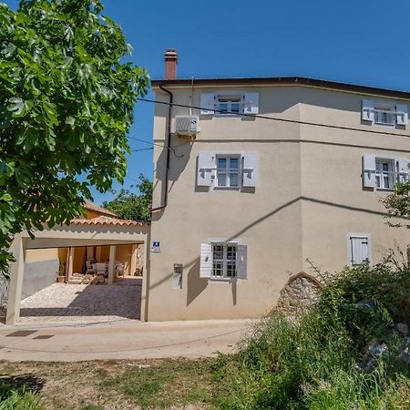 Mediterranes Ferienhaus M. Terrasse Veli Losinj Ngoại thất bức ảnh