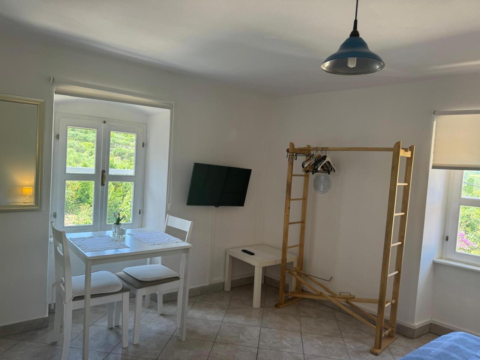 Mediterranes Ferienhaus M. Terrasse Veli Losinj Ngoại thất bức ảnh